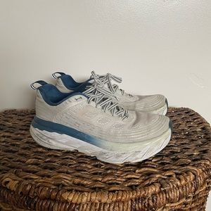 Hoka ONE ONE